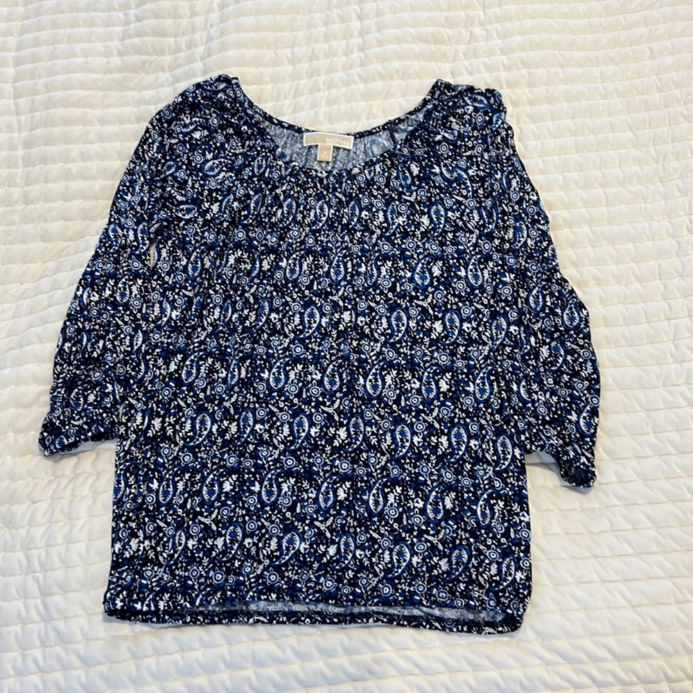 Michael Kors blue paisley top-M